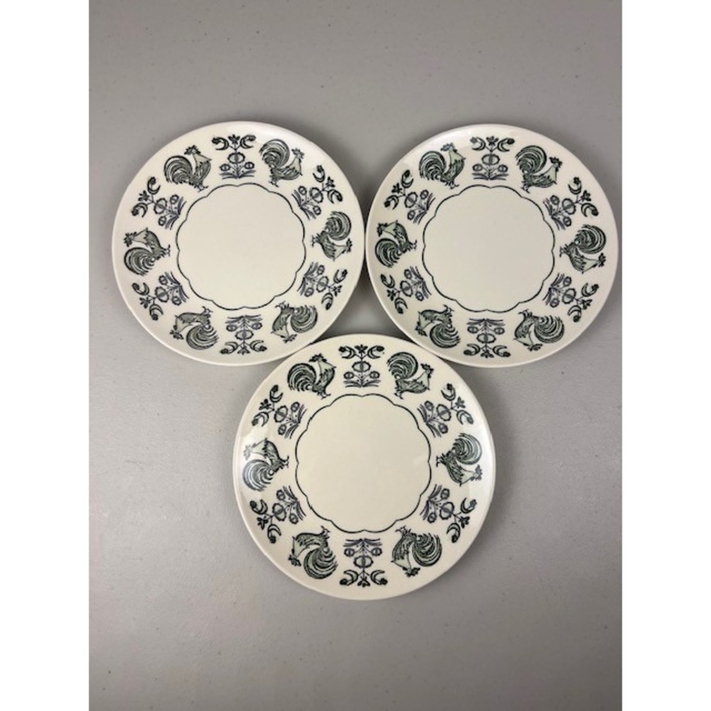 Vintage Green Rooster Folk Art Stoneware Bread Butter Plates Set of 3‎ 6.25"